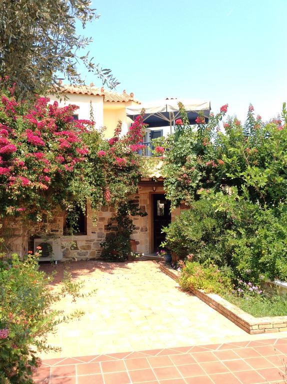 Angelica Villas Hotel Apartments Epidaurus Eksteriør billede